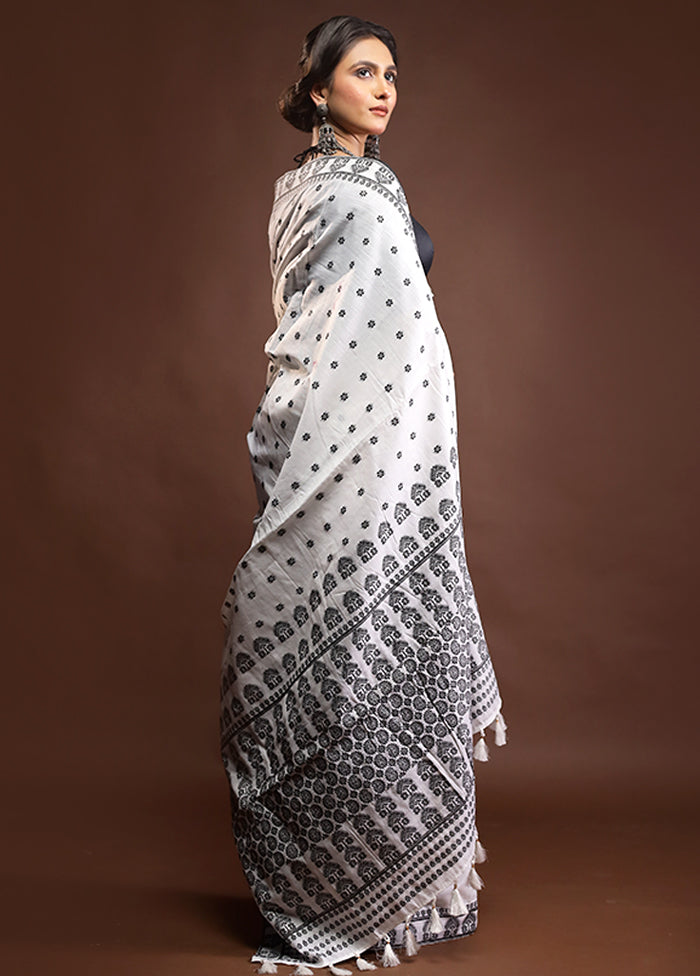 White Assam Silk Saree With Blouse Piece