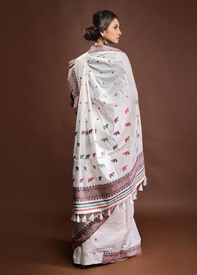 White Assam Silk Saree With Blouse Piece