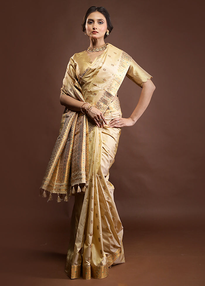 Cream Assam Silk Saree With Blouse Piece