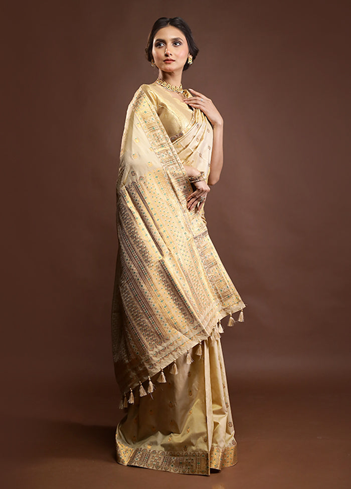 Cream Assam Silk Saree With Blouse Piece