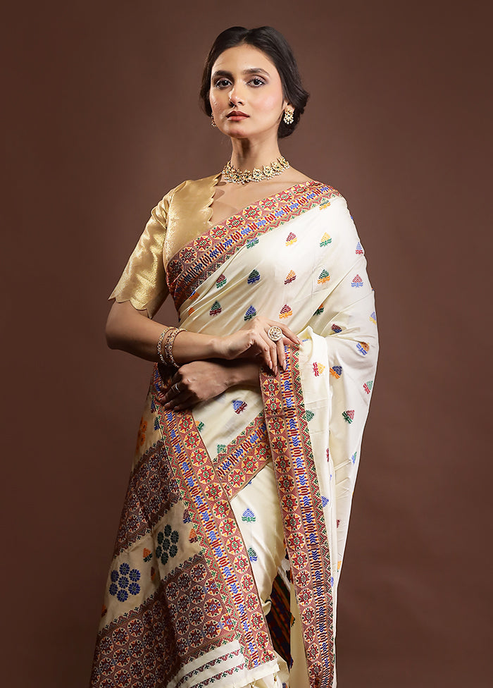 Cream Assam Silk Saree With Blouse Piece