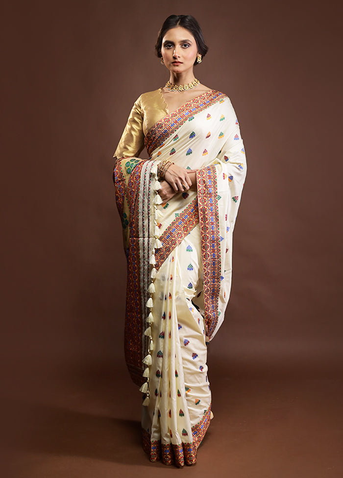 Cream Assam Silk Saree With Blouse Piece