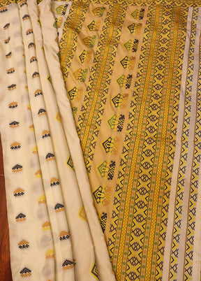 Cream Assam Silk Saree With Blouse Piece