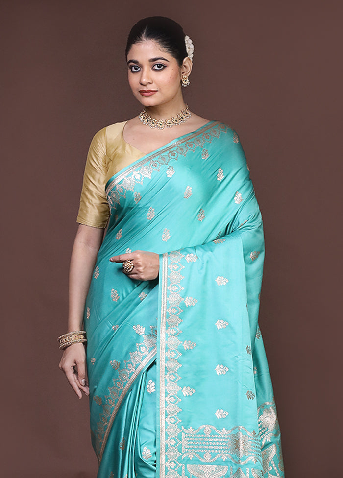 Green Banarasi Silk Saree With Blouse Piece