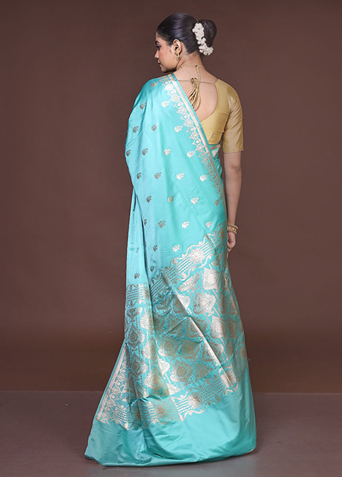 Green Banarasi Silk Saree With Blouse Piece