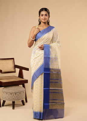 Cream Cotton Saree With Blouse Piece