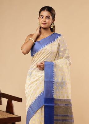 Cream Cotton Saree With Blouse Piece