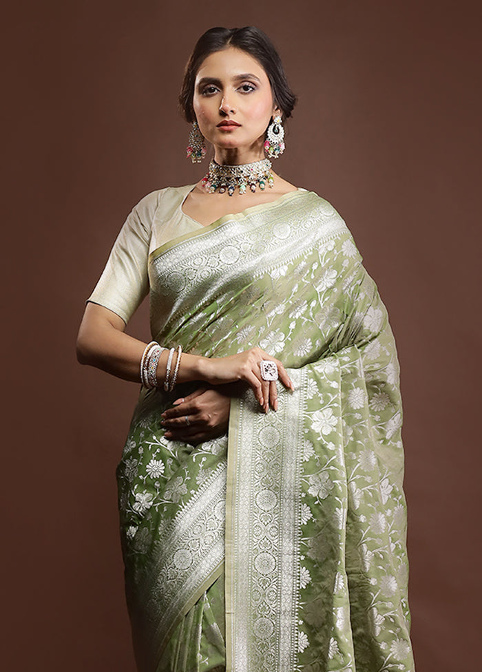 Green Uppada Silk Saree With Blouse Piece