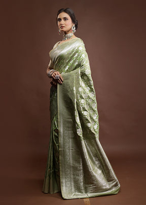 Green Uppada Silk Saree With Blouse Piece