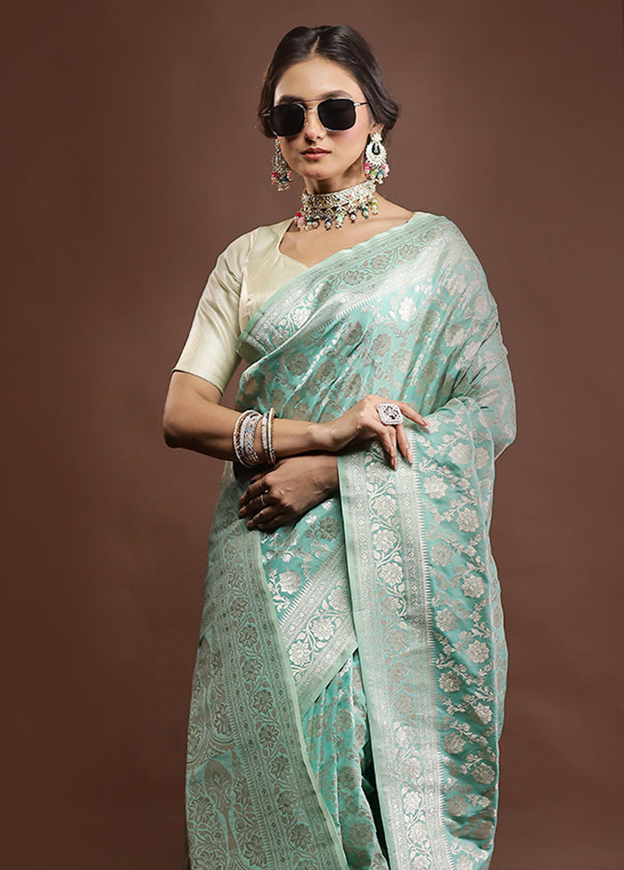 Green Uppada Silk Saree With Blouse Piece