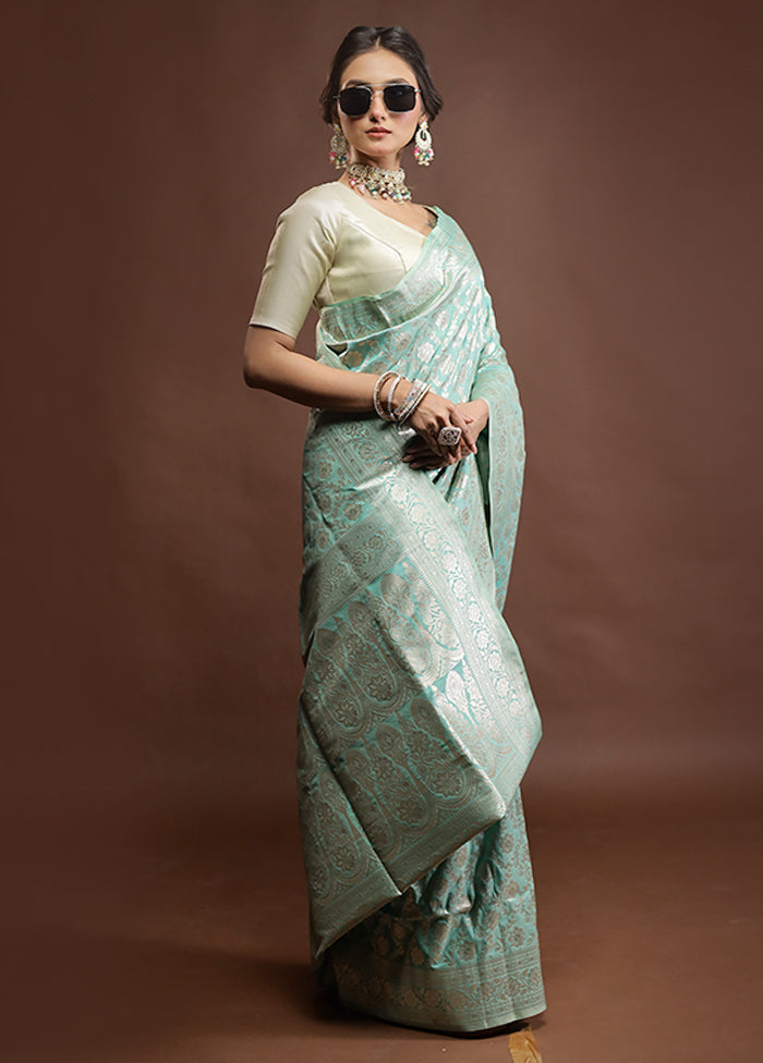 Green Uppada Silk Saree With Blouse Piece
