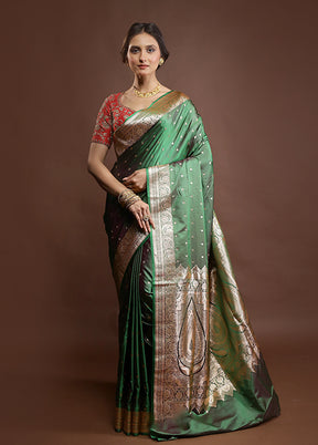 Green Banarasi Silk Saree With Blouse Piece
