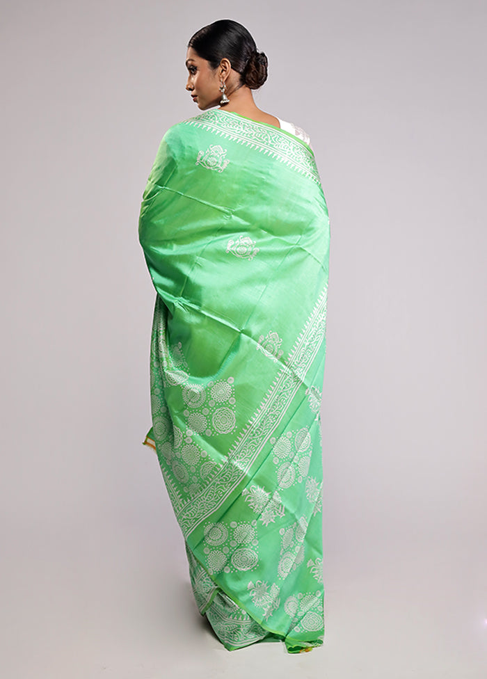 Green Printed Pure Silk Saree Without Blouse Piece