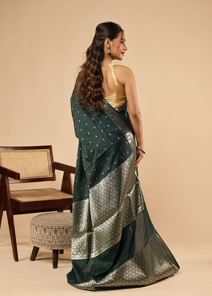 Green Dupion Silk Saree With Blouse Piece