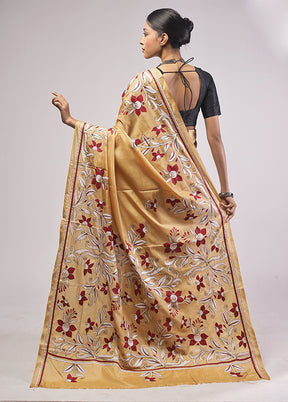 Cream Kantha Stitch Silk Saree With Blouse Piece