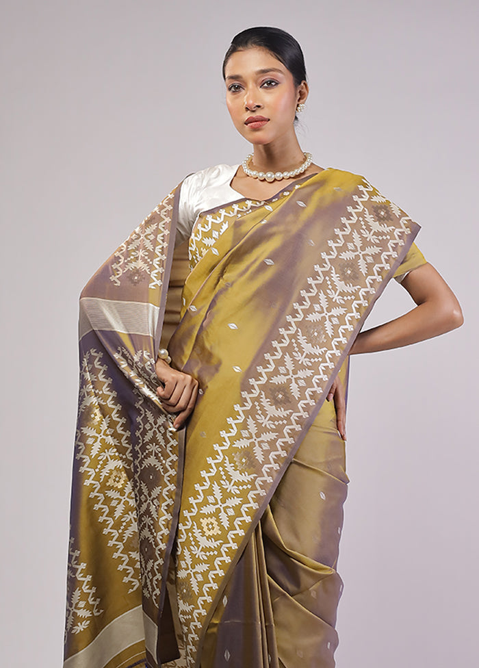 Cream Dupion Silk Saree With Blouse Piece