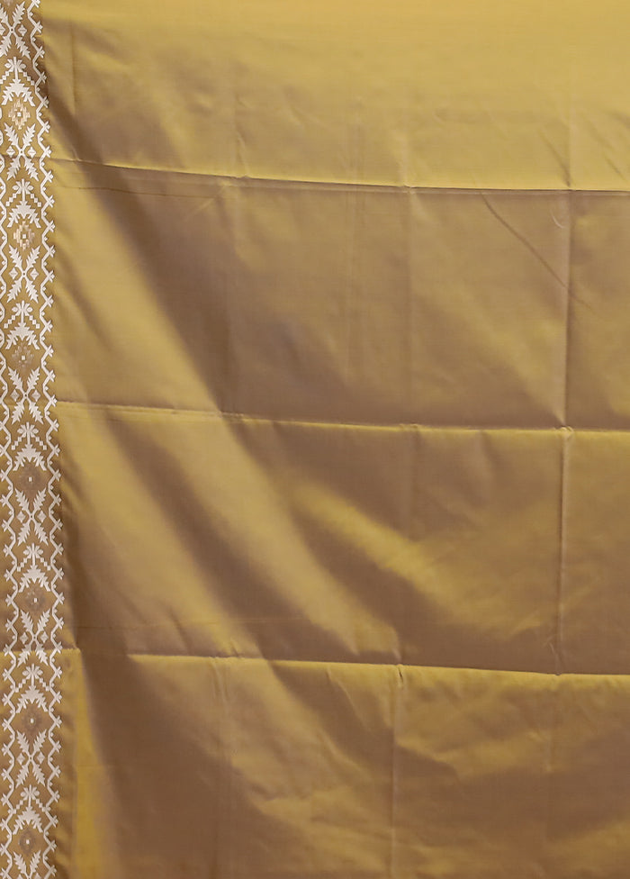 Cream Dupion Silk Saree With Blouse Piece