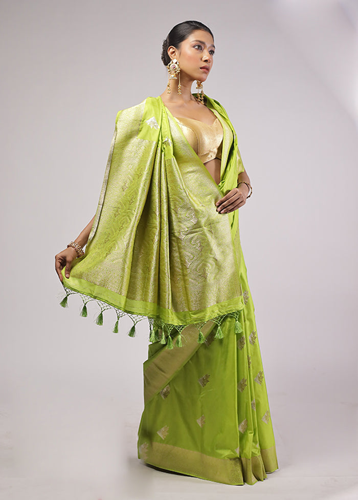 Green Dupion Silk Saree With Blouse Piece