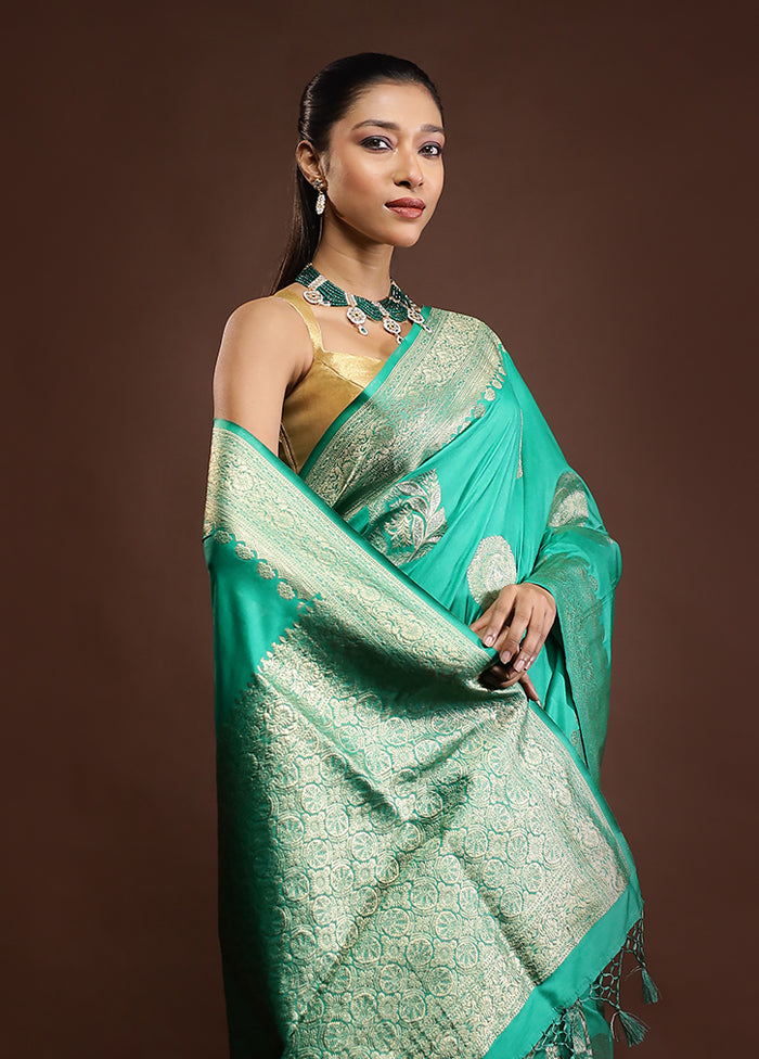 Green Dupion Silk Saree With Blouse Piece