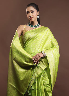 Green Dupion Silk Saree With Blouse Piece