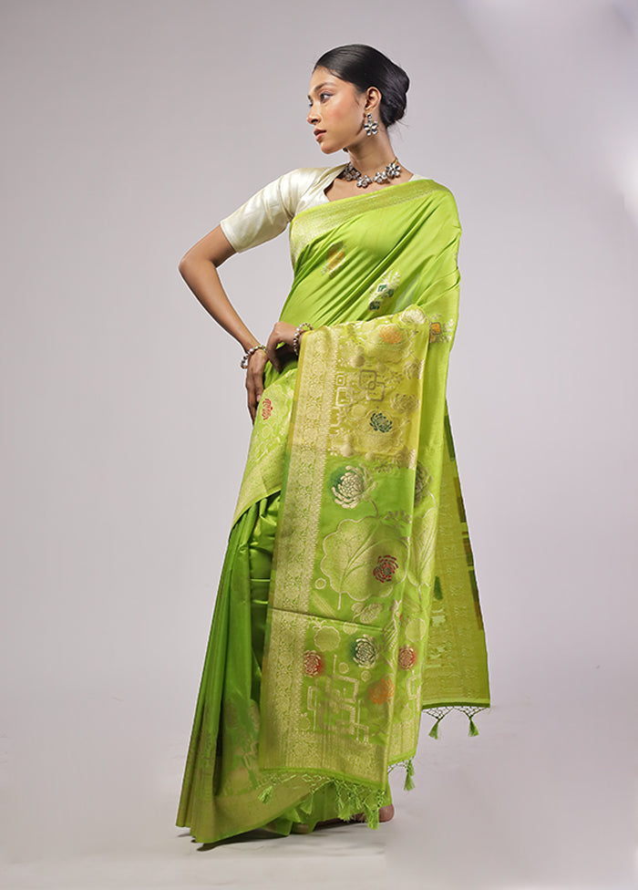 Green Dupion Silk Saree With Blouse Piece
