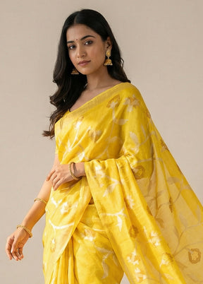 Yellow Handloom Matka Pure Silk Saree With Blouse Piece