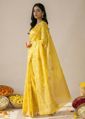 Yellow Handloom Matka Pure Silk Saree With Blouse Piece