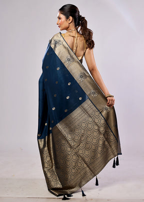 Blue Katan Silk Saree With Blouse Piece