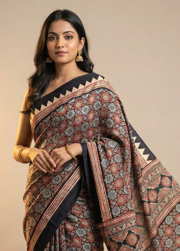 Black Printed Silk Saree Without Blouse Piece