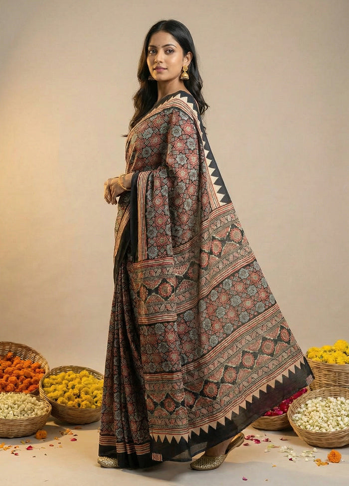 Black Printed Silk Saree Without Blouse Piece