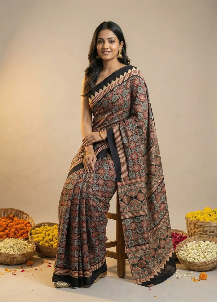 Black Printed Silk Saree Without Blouse Piece