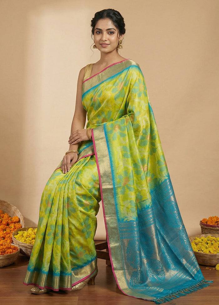 Green Dupion Silk Saree With Blouse Piece