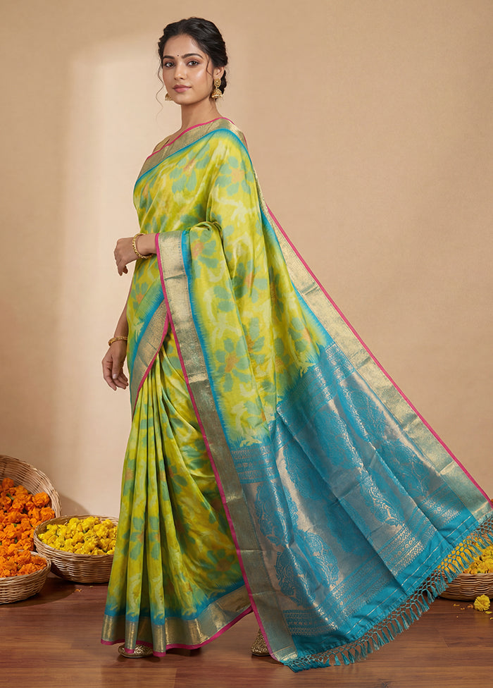 Green Dupion Silk Saree With Blouse Piece