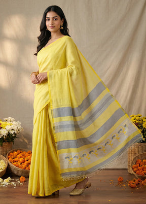 Yellow Matka Silk Saree With Blouse Piece