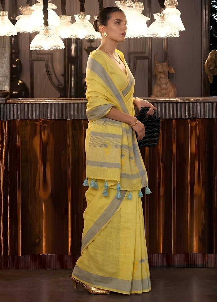 Yellow Matka Silk Saree With Blouse Piece
