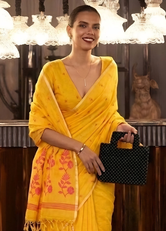Yellow Matka Silk Saree With Blouse Piece