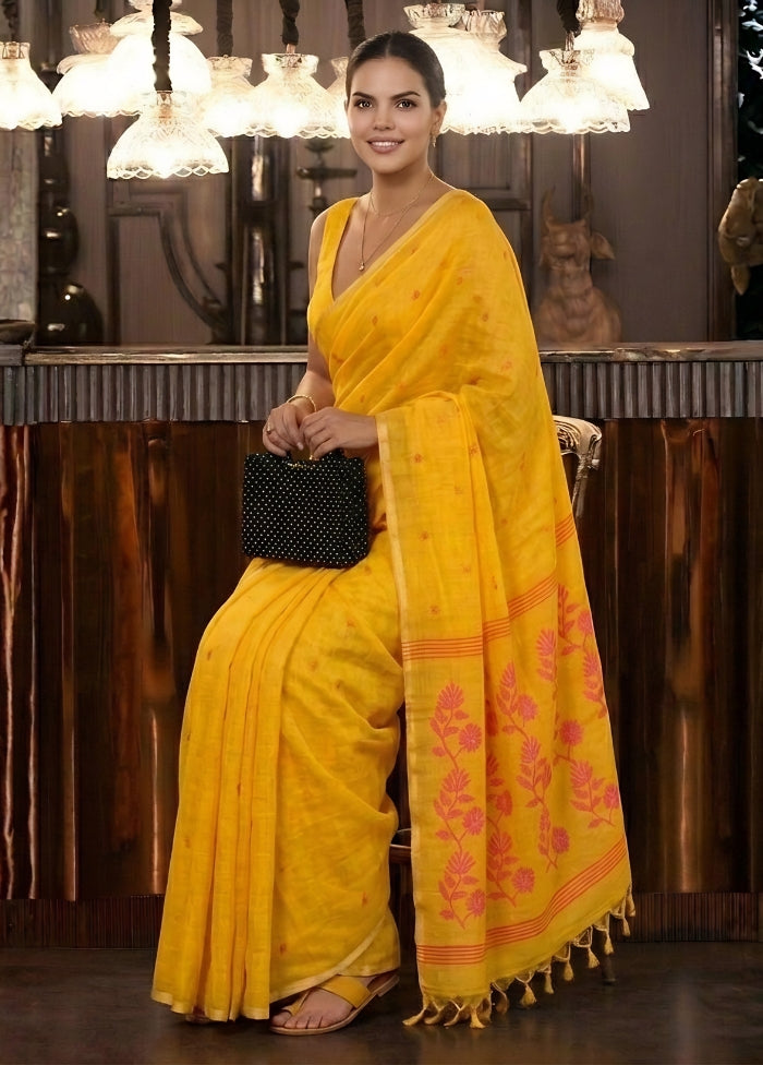 Yellow Matka Silk Saree With Blouse Piece
