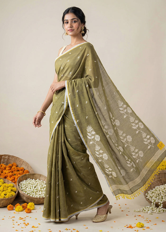 Green Matka Silk Saree With Blouse Piece