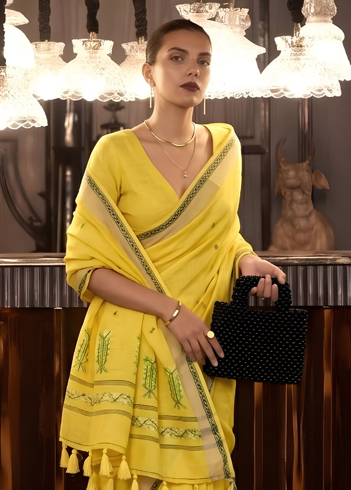 Yellow Matka Silk Saree With Blouse Piece