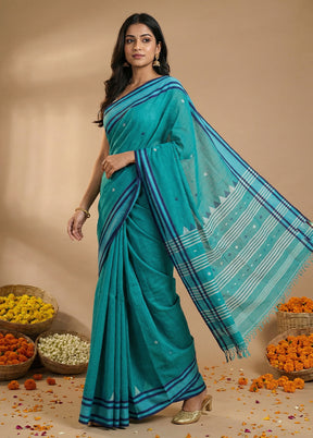 Green Matka Silk Saree With Blouse Piece