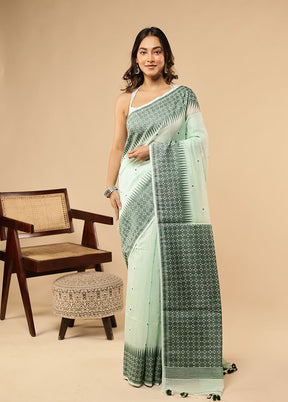 Green Matka Silk Saree With Blouse Piece