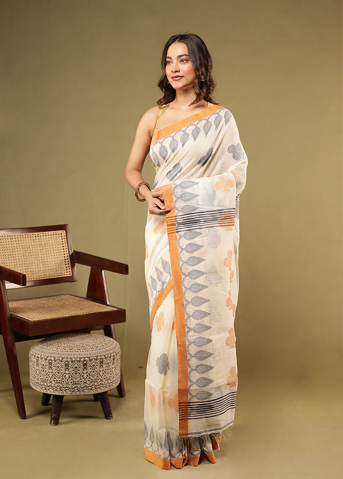 Cream Matka Silk Saree With Blouse Piece