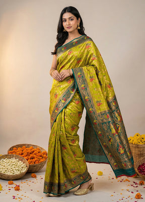 Green Dupion Silk Saree With Blouse Piece