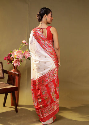 Sandhya Aarti Duo – Red Kanjivaram & White Dupion Silk Sarees