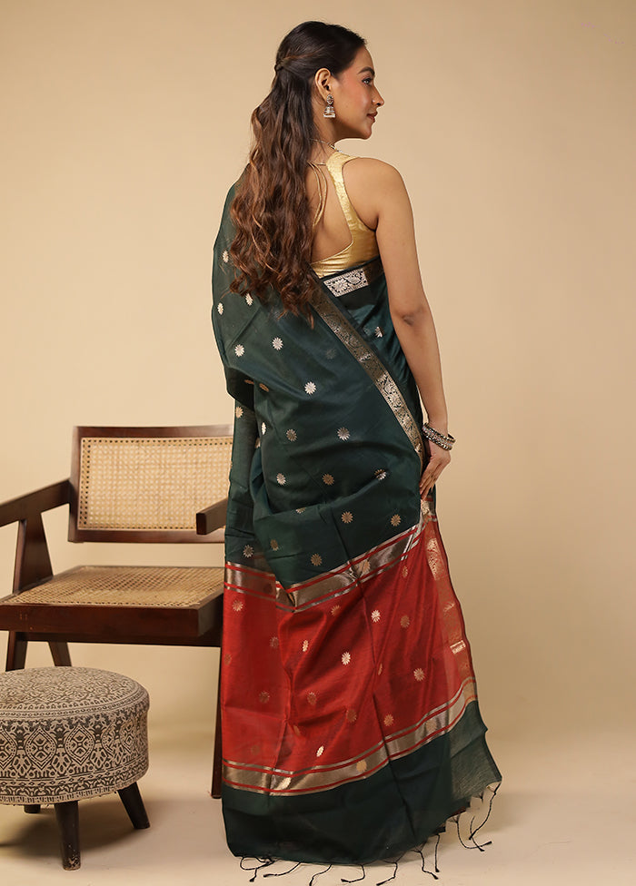 Green Cotton Saree With Blouse Piece