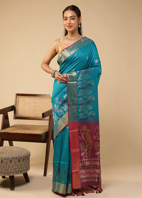Green Dupion Silk Saree With Blouse Piece