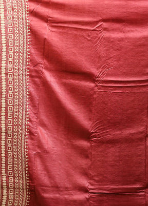Red Handloom Kantha Stitch Pure Silk Saree With Blouse Piece