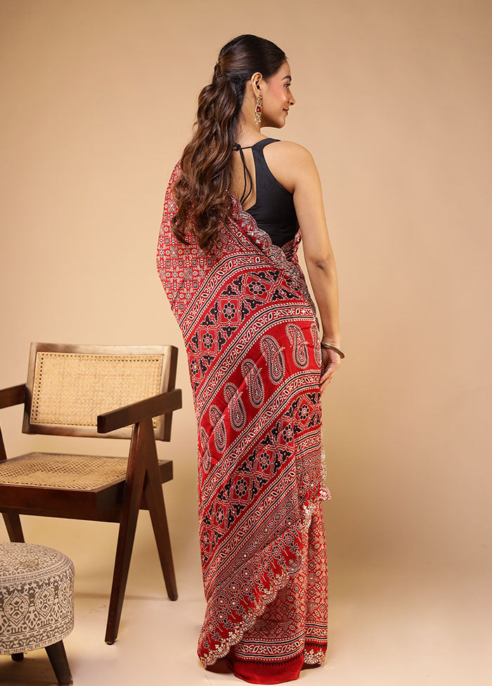 Multicolor Printed Pure Silk Saree With Blouse Piece