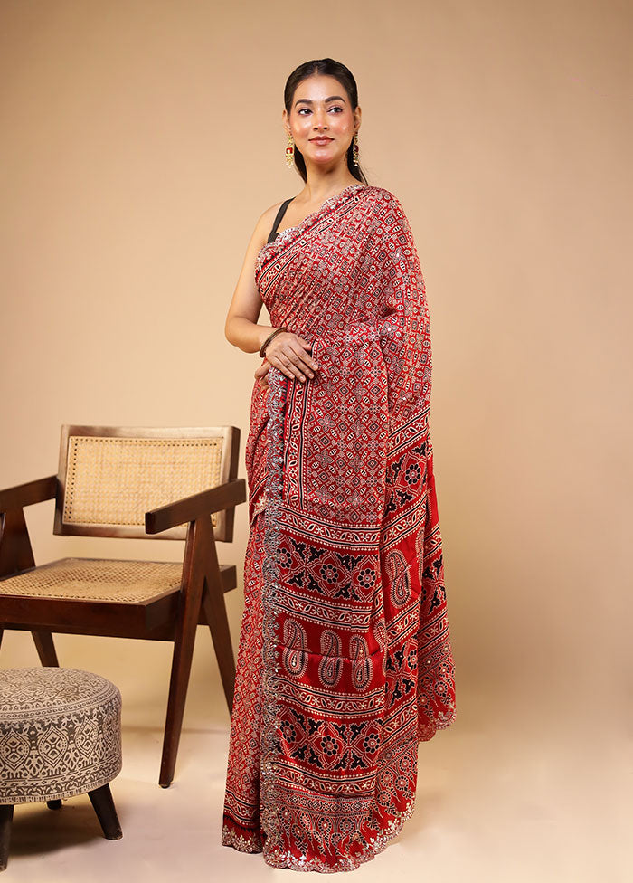 Multicolor Printed Pure Silk Saree With Blouse Piece