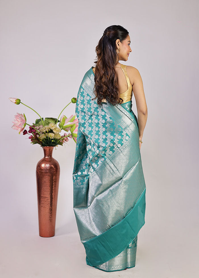 Green Dupion Silk Saree With Blouse Piece